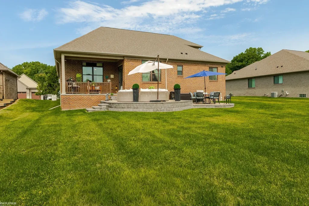 53130 Westwood Park Drive Shelby Charter Township MI 48316