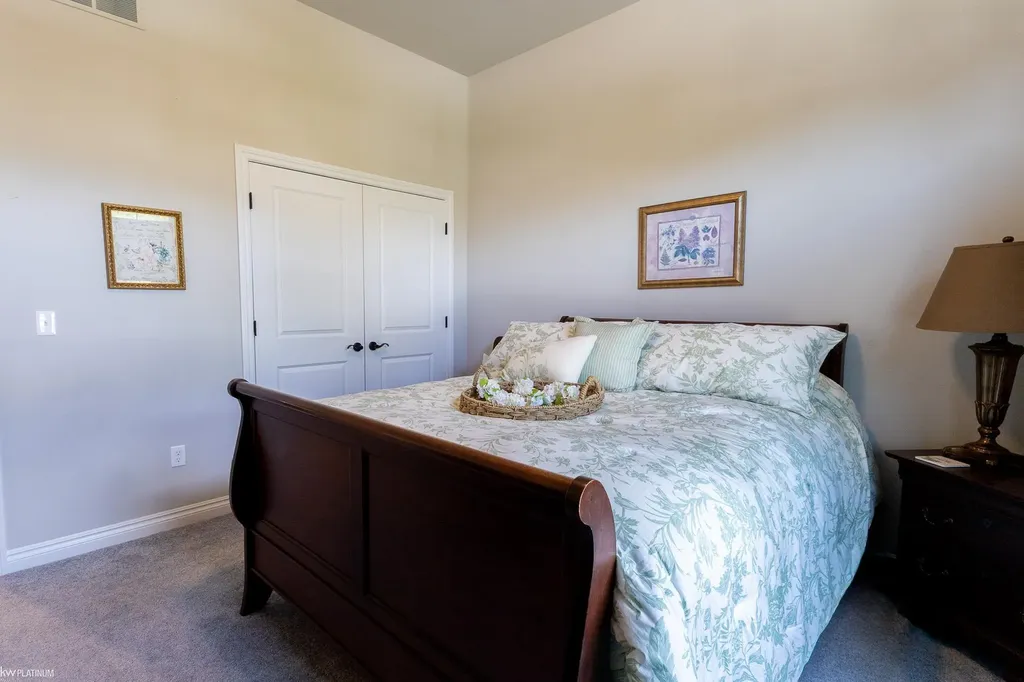 53130 Westwood Park Drive Shelby Charter Township MI 48316