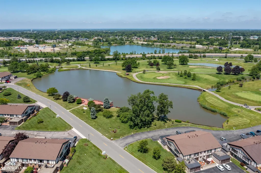 2210 Country Club Drive St. Clair Shores City MI 48082