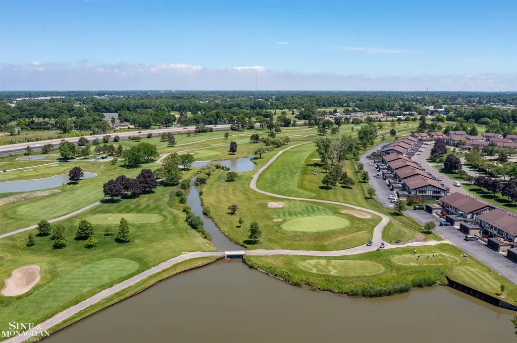 2210 Country Club Drive St. Clair Shores City MI 48082