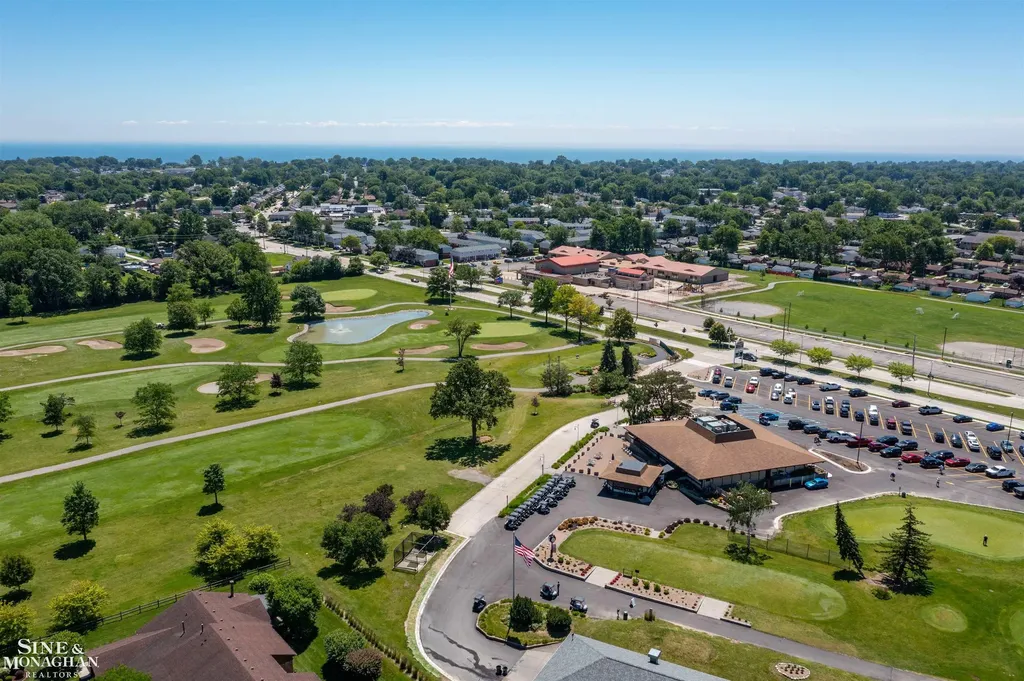 2210 Country Club Drive St. Clair Shores City MI 48082