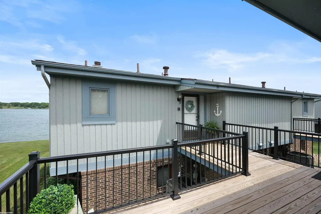 1715 River Road St. Clair Township MI 48079