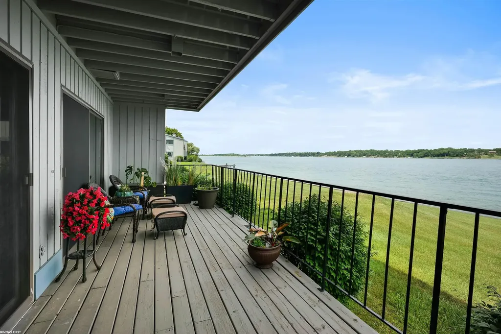 1715 River Road St. Clair Township MI 48079