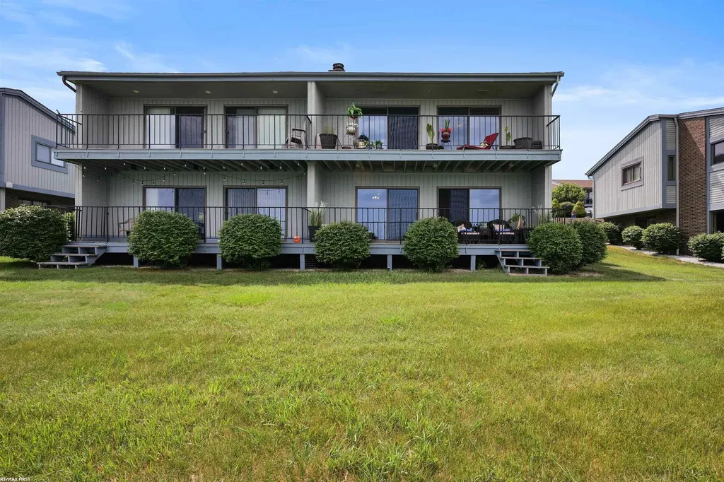 1715 River Road St. Clair Township MI 48079