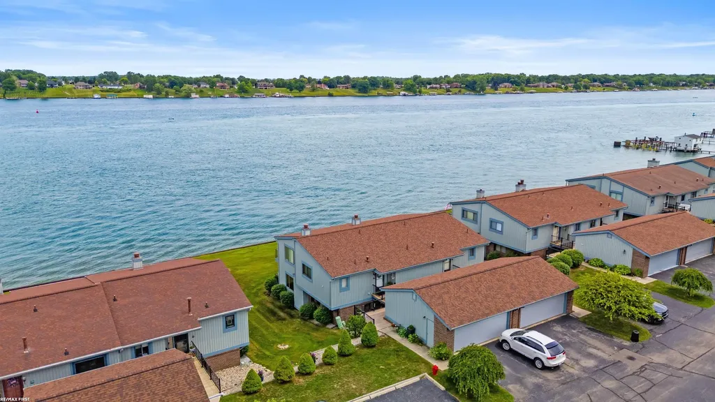 1715 River Road St. Clair Township MI 48079