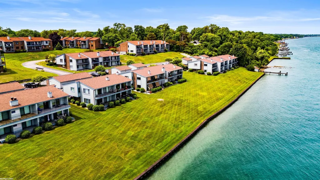 1715 River Road St. Clair Township MI 48079