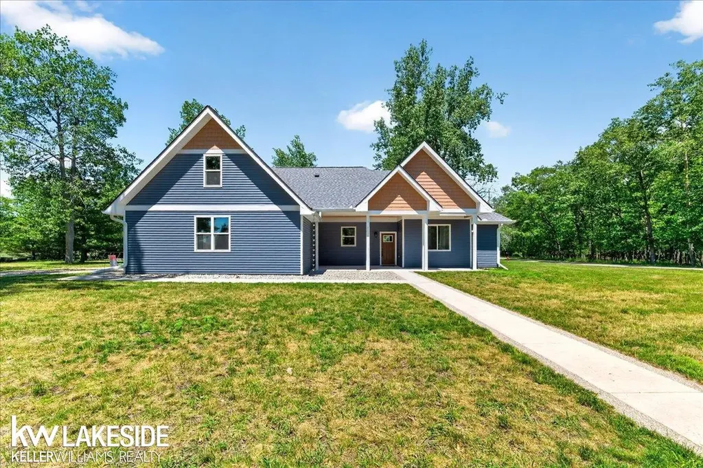 9790 N. Island View Caseville Township MI 48755