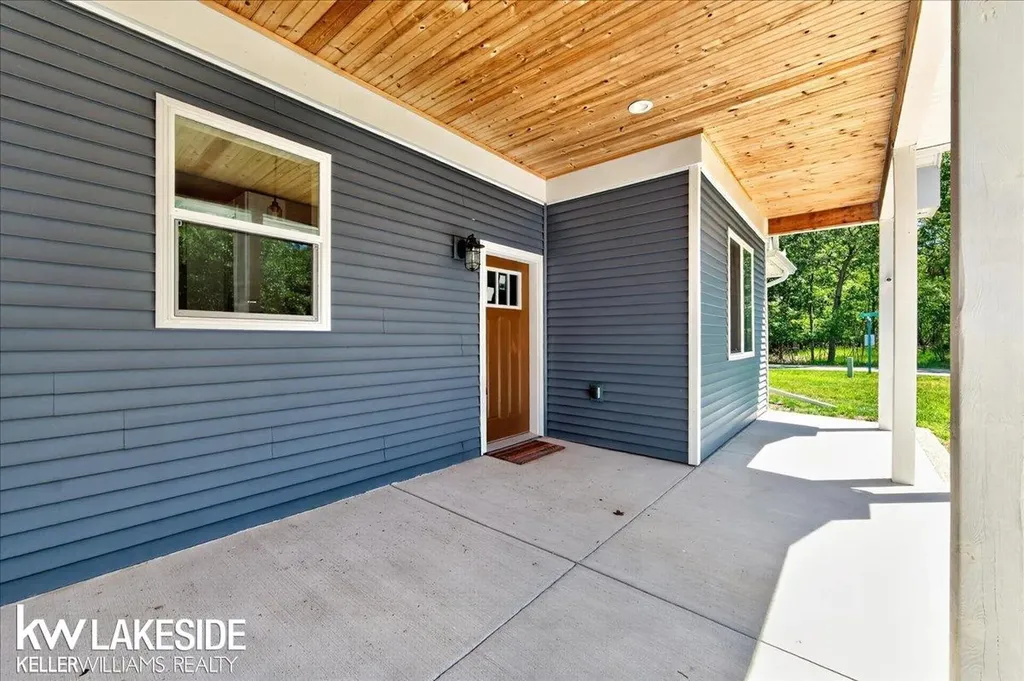 9790 N. Island View Caseville Township MI 48755