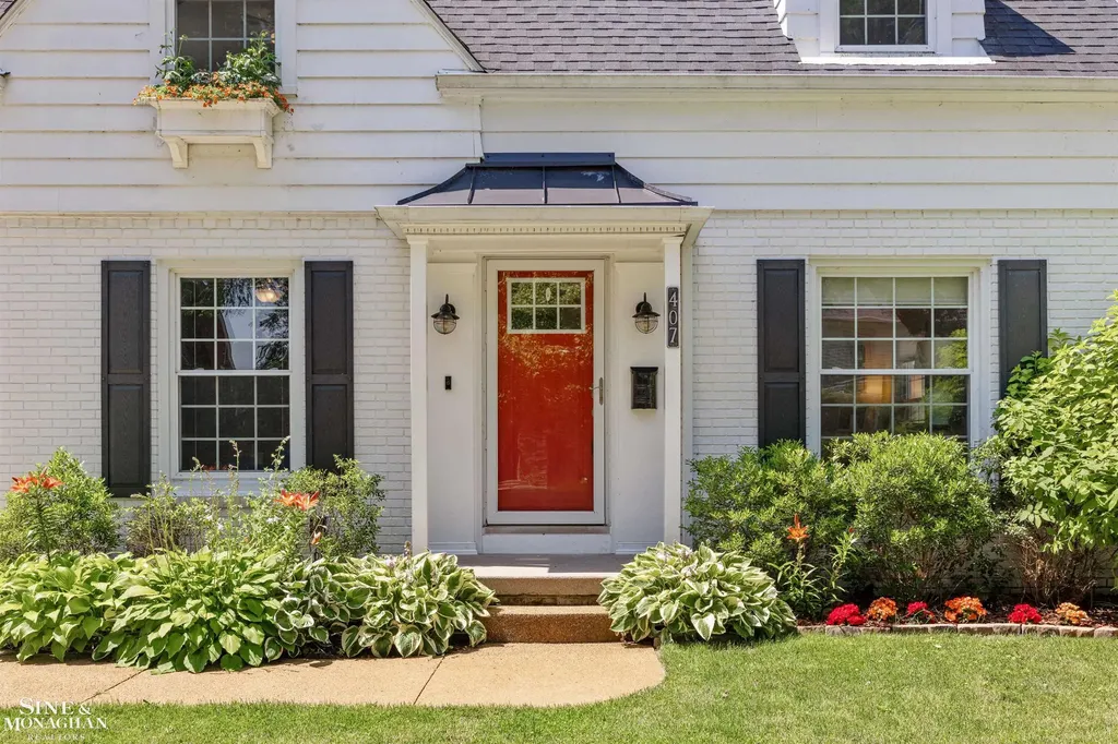 407 Lothrop Road Grosse Pointe Farms City MI 48236