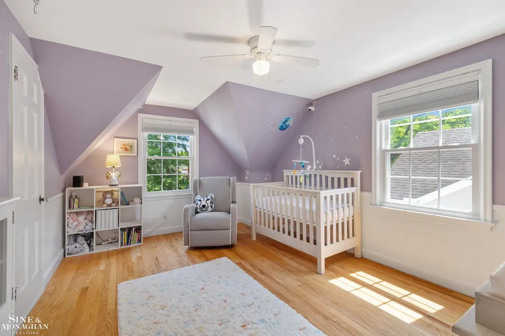 407 Lothrop Road Grosse Pointe Farms City MI 48236