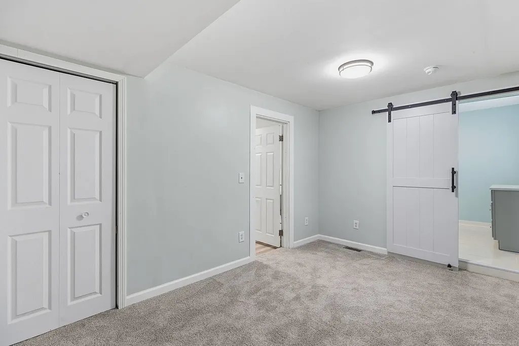 44 Fessenden Street Mt. Clemens City MI 48043