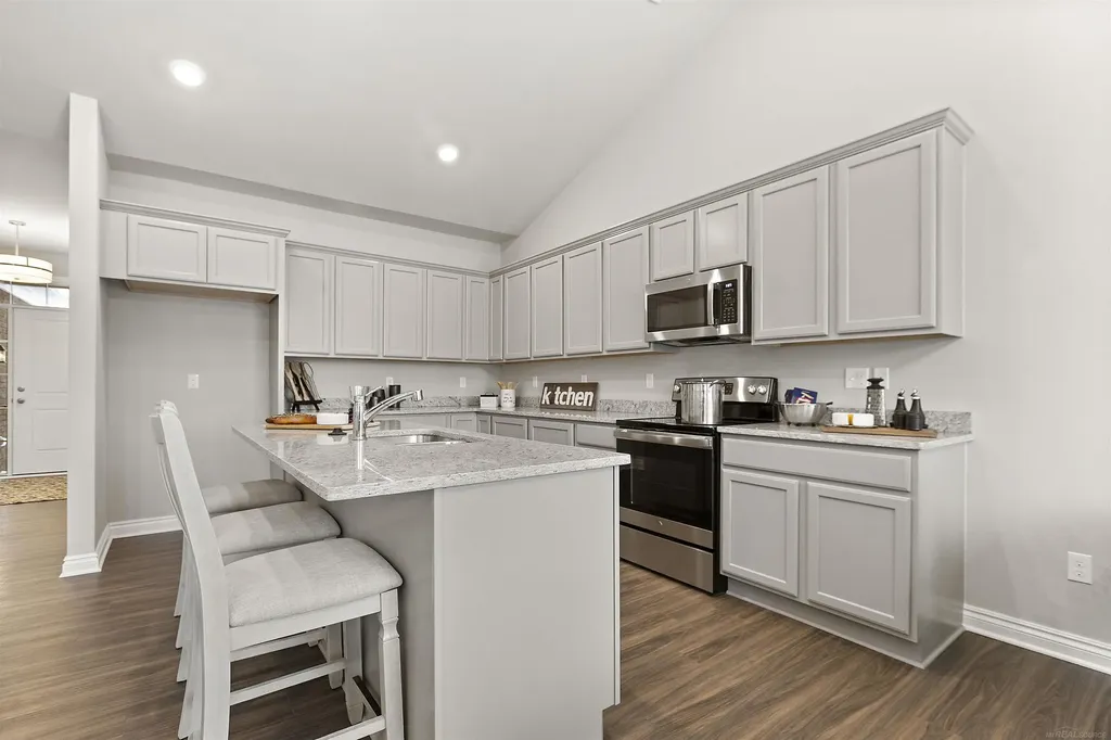 2209 Chase Drive Hartland Township MI 48855