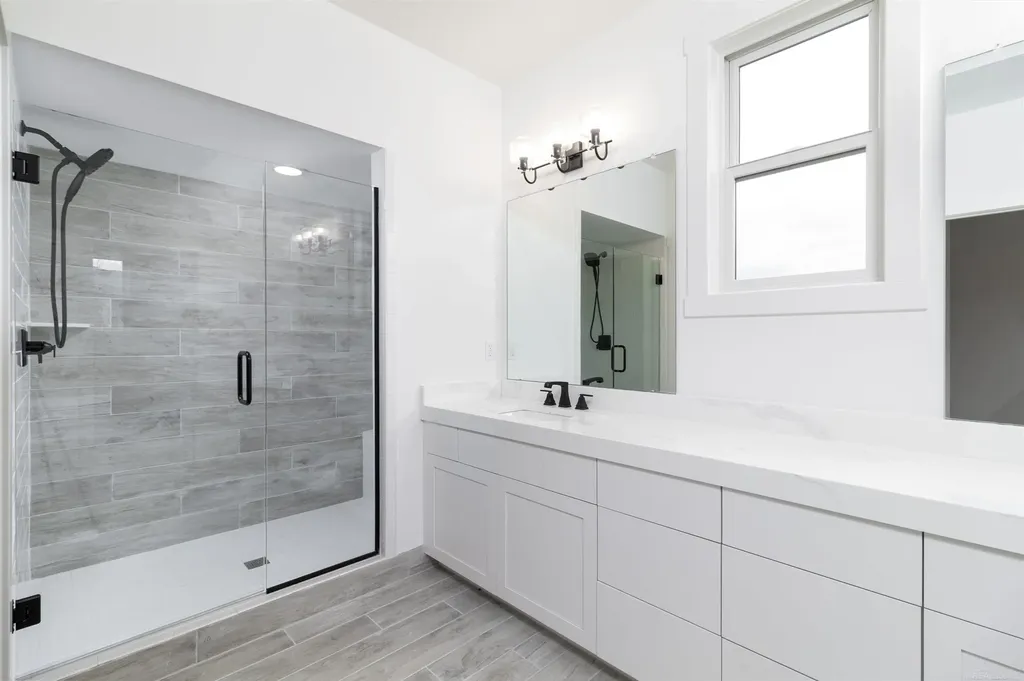 7583 Brunswick Drive Washington Township MI 48095
