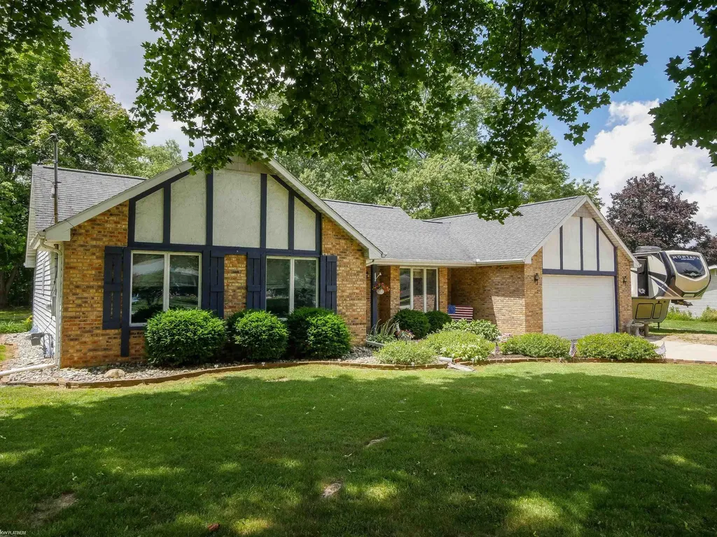 8468 Rondale Drive Grand Blanc City MI 48439