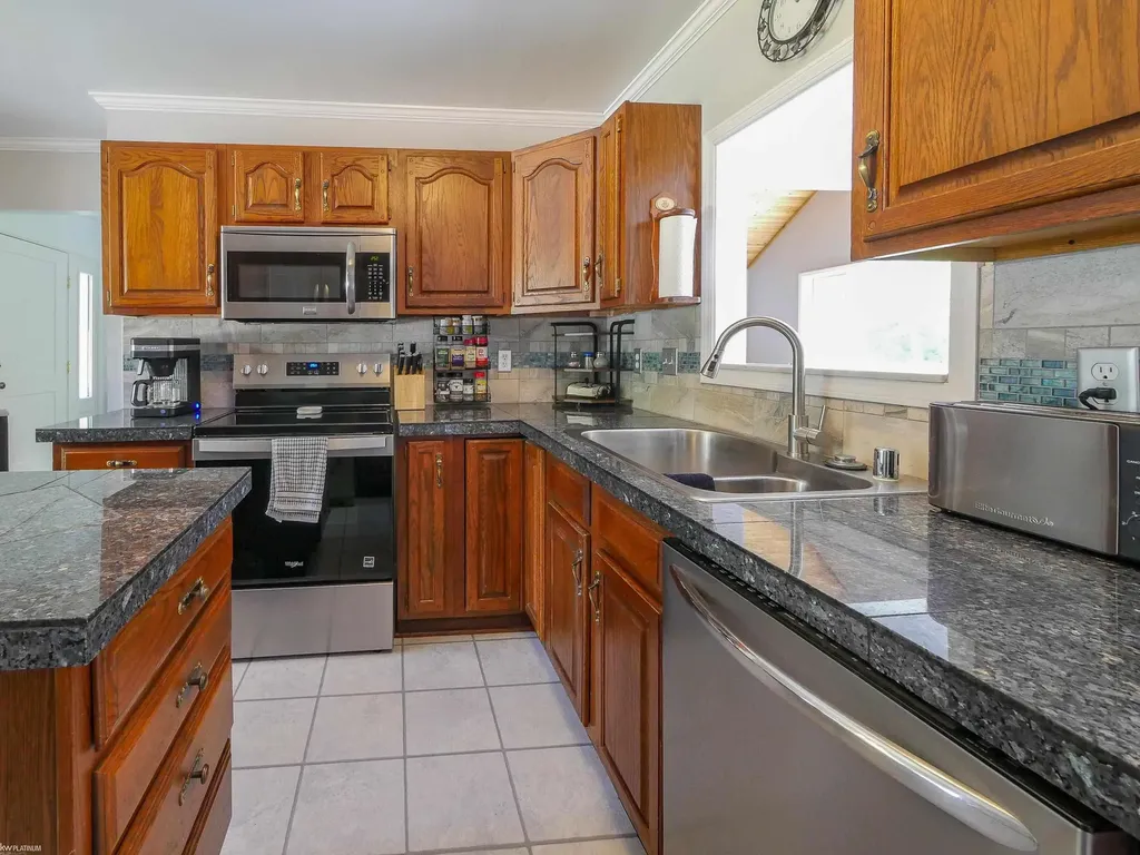 8468 Rondale Drive Grand Blanc City MI 48439