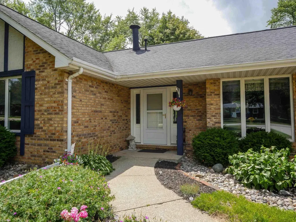 8468 Rondale Drive Grand Blanc City MI 48439