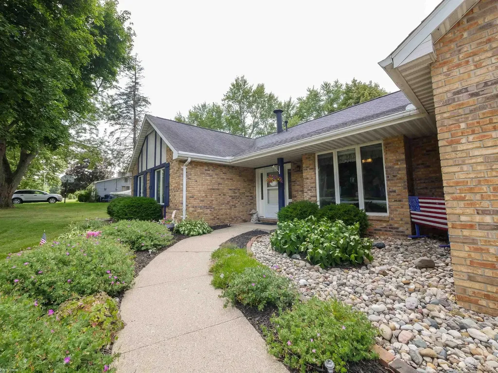 8468 Rondale Drive Grand Blanc City MI 48439
