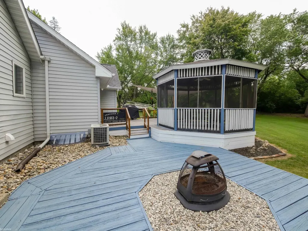 8468 Rondale Drive Grand Blanc City MI 48439