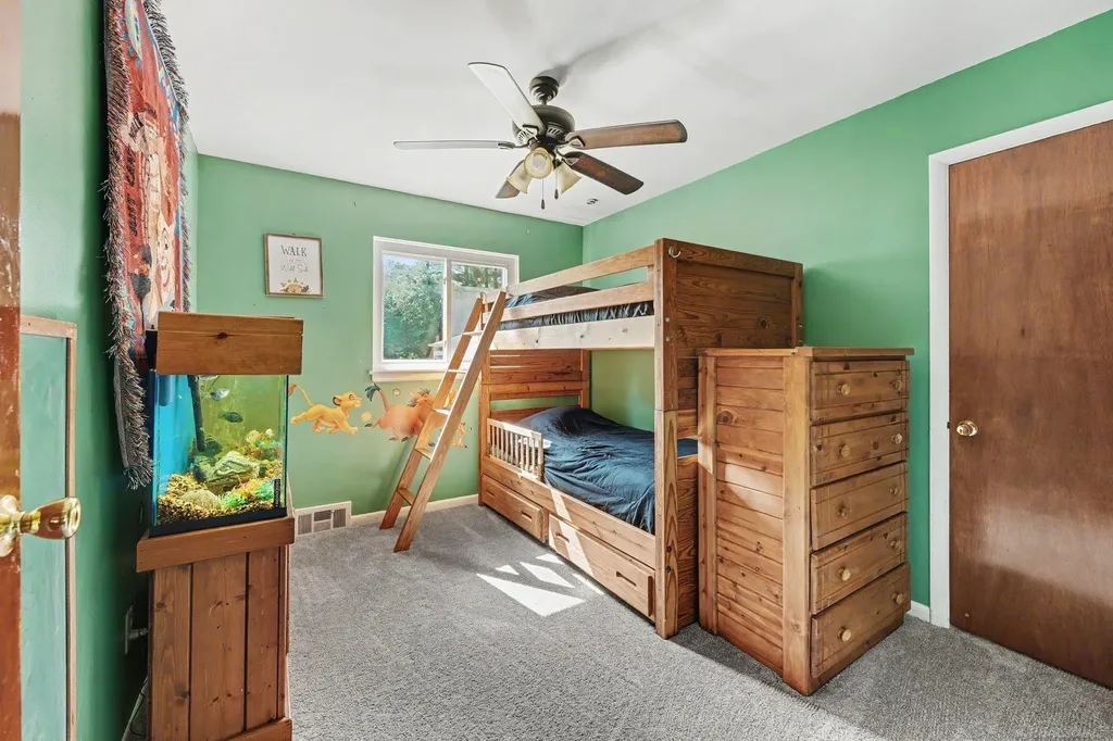 1540 Westlawn Street Mt. Clemens City MI 48043
