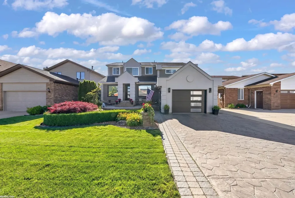 45850 Private Shore Drive Chesterfield Township MI 48047