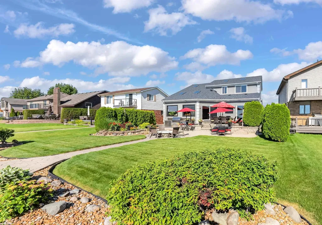 45850 Private Shore Drive Chesterfield Township MI 48047