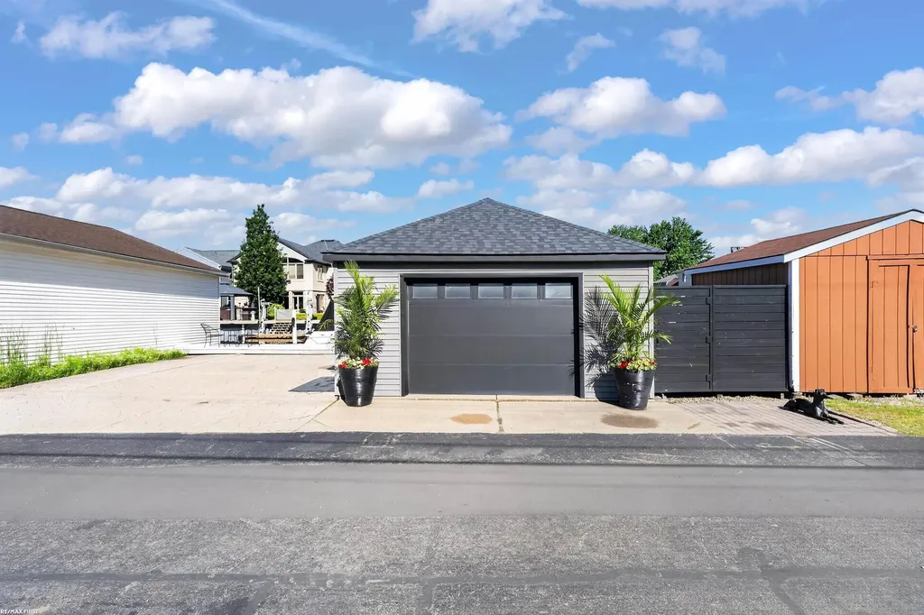 45850 Private Shore Drive Chesterfield Township MI 48047