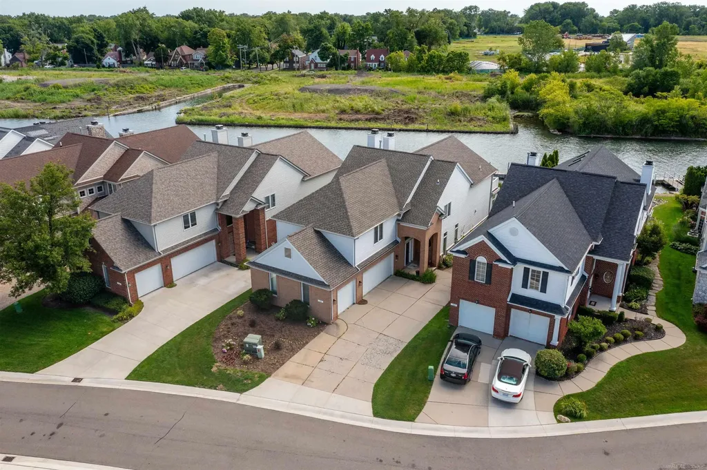 170 Keelson Drive Detroit City MI 48215