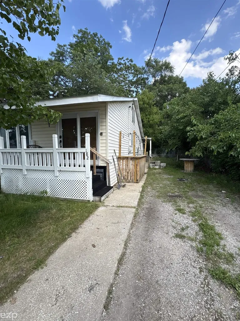182 River Trail Drive Bangor Charter Township MI 48706