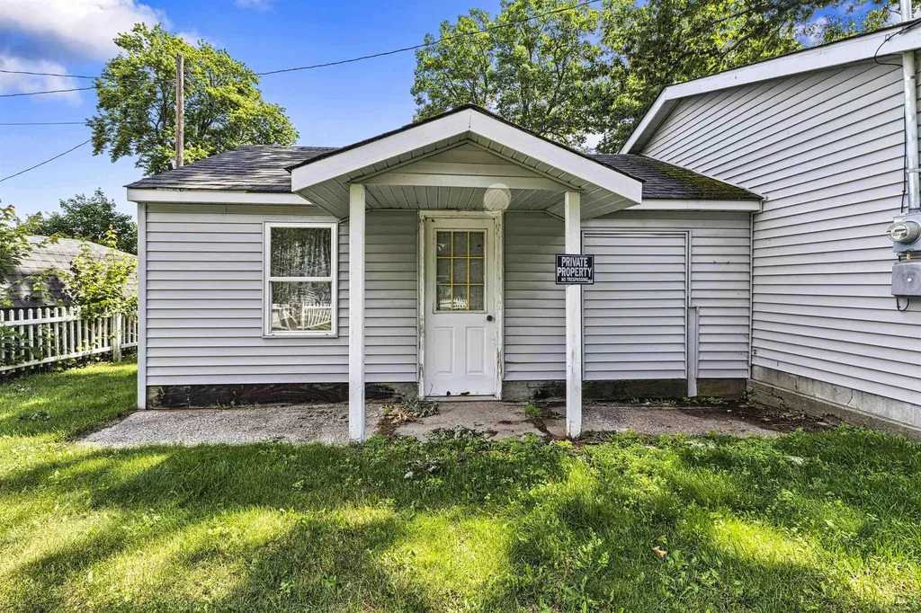 104 Jefferson Avenue Denton Township MI 48629