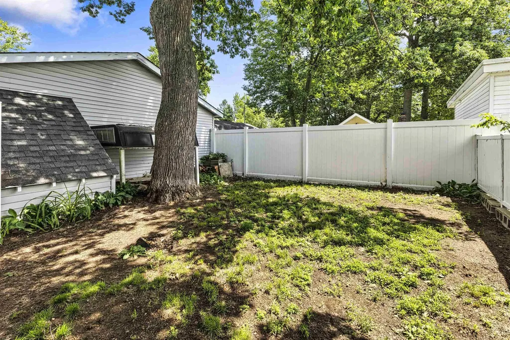 104 Jefferson Avenue Denton Township MI 48629