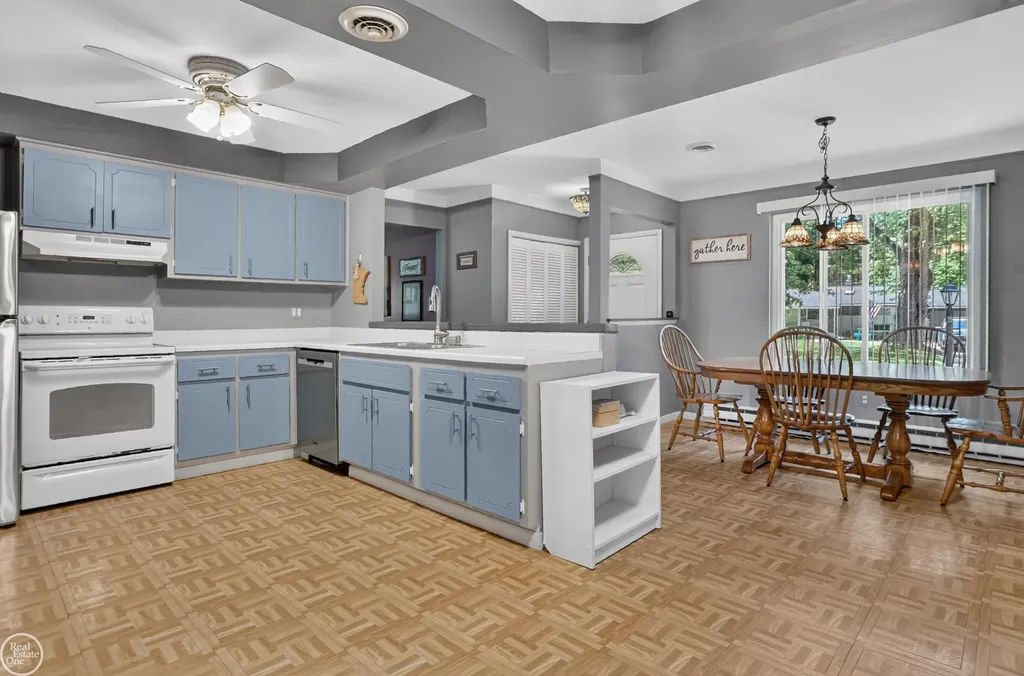 50644 Parsons Drive Shelby Charter Township MI 48317