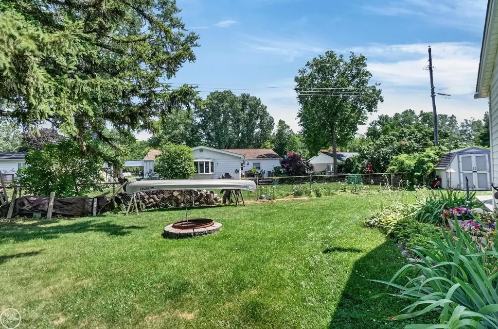 50644 Parsons Drive Shelby Charter Township MI 48317