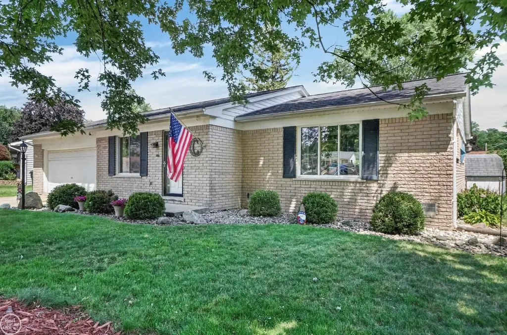 50644 Parsons Drive Shelby Charter Township MI 48317