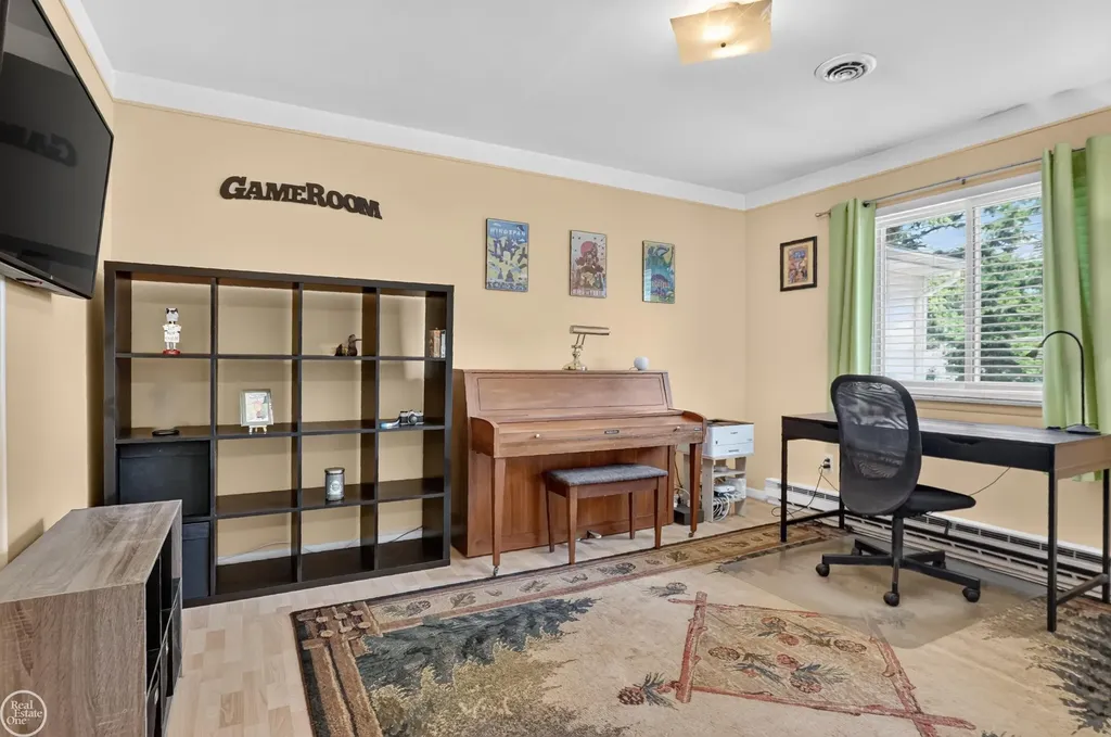 50644 Parsons Drive Shelby Charter Township MI 48317
