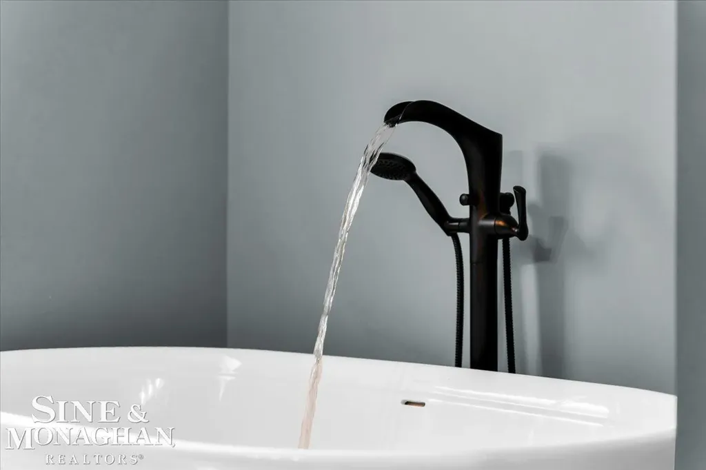 855 Montana Street Marysville City MI 48040