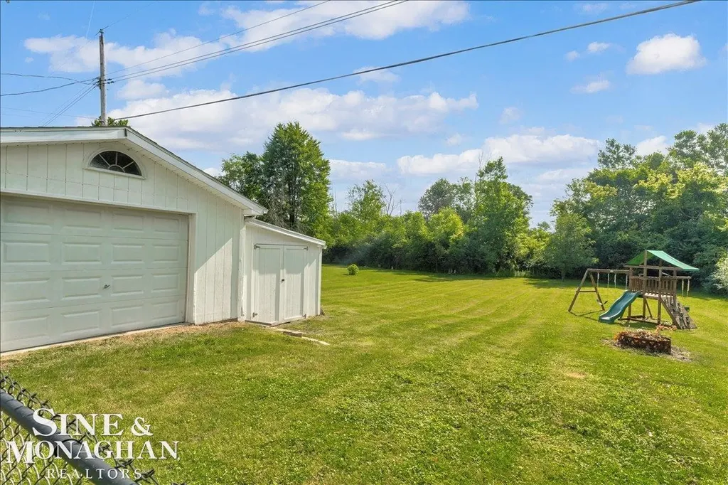 855 Montana Street Marysville City MI 48040