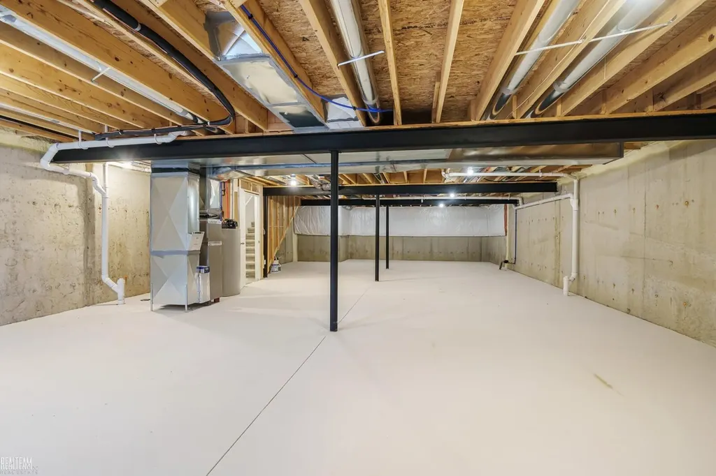 48810 Birmingham Drive Chesterfield Township MI 48047