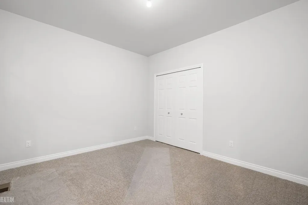 48810 Birmingham Drive Chesterfield Township MI 48047