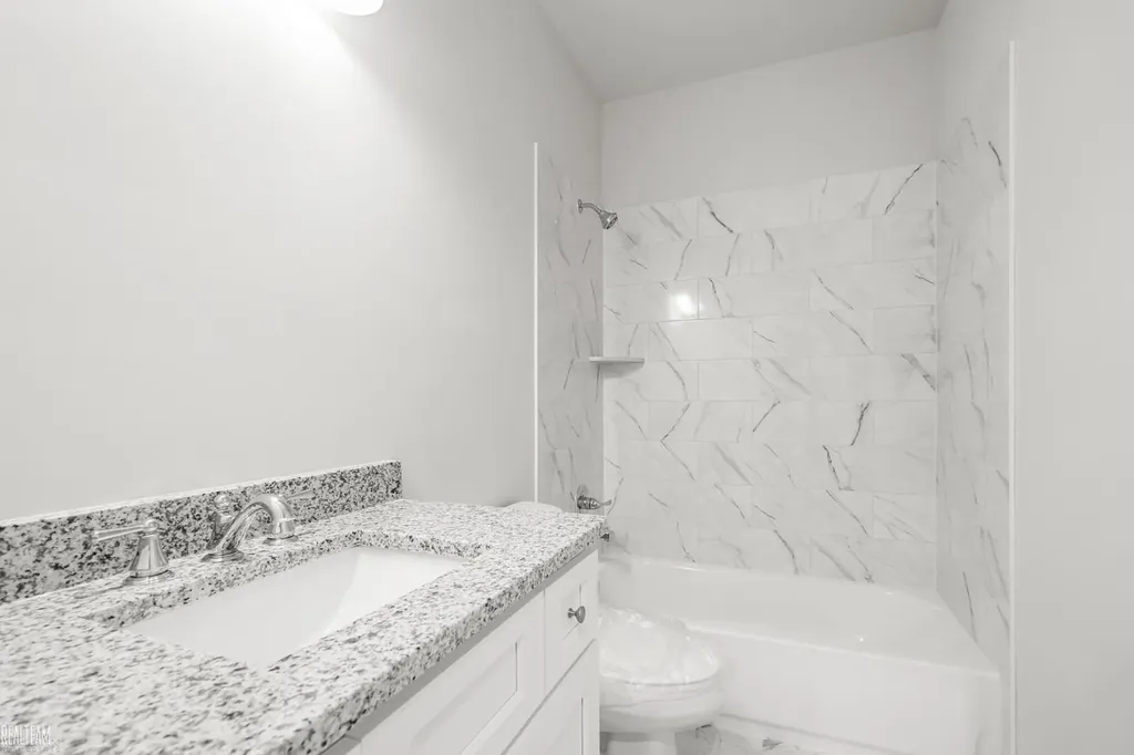 48810 Birmingham Drive Chesterfield Township MI 48047