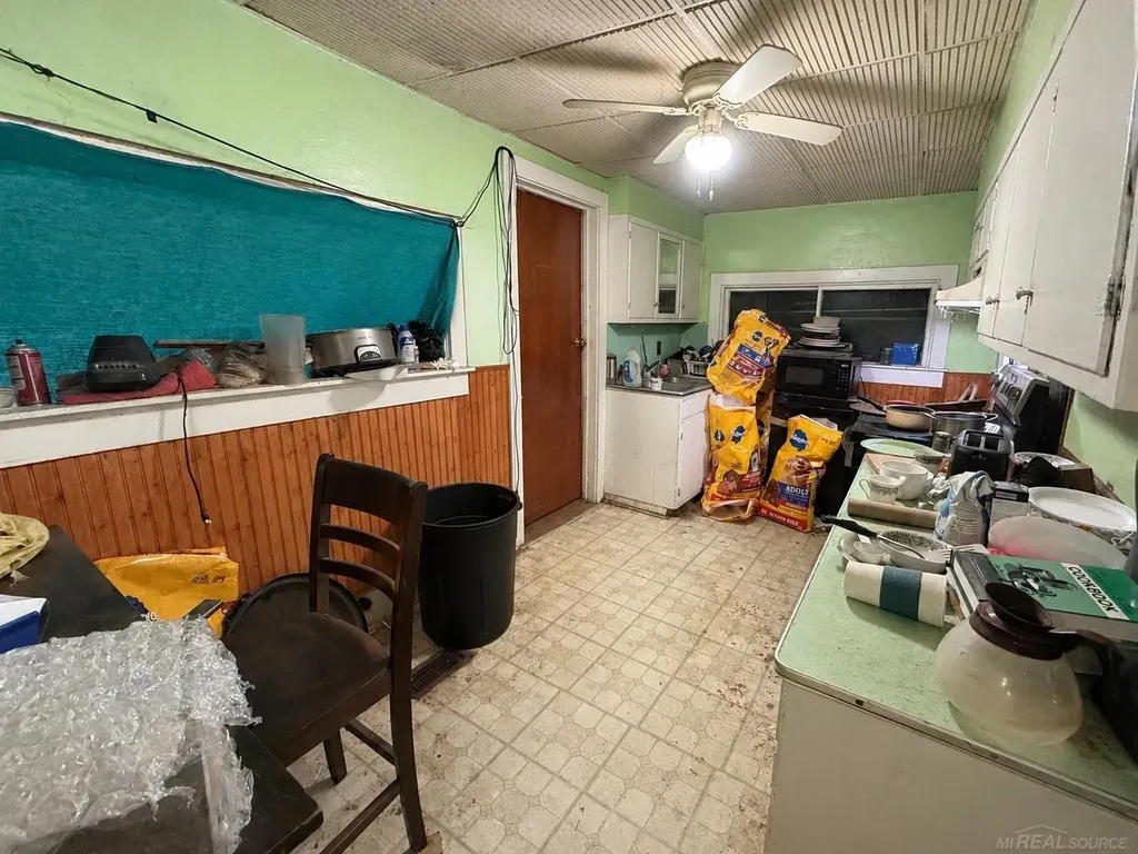304 W Elba Street Perrinton Village MI 48871