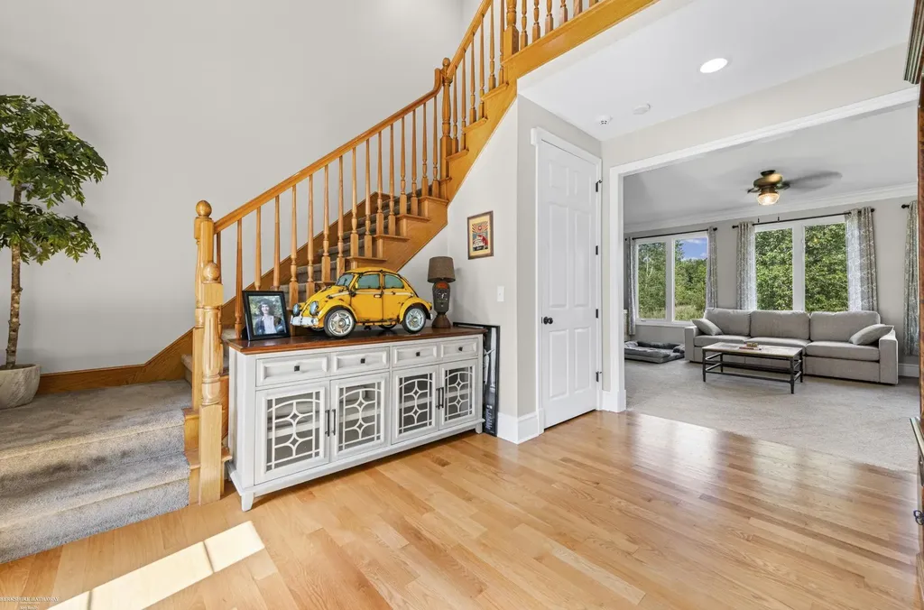 68242 Lake Angela Pointe Street Richmond City MI 48062