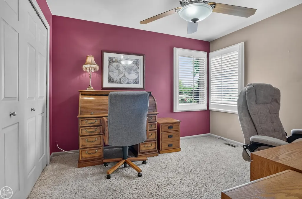 41220 Scarborough Court Clinton Charter Township MI 48038