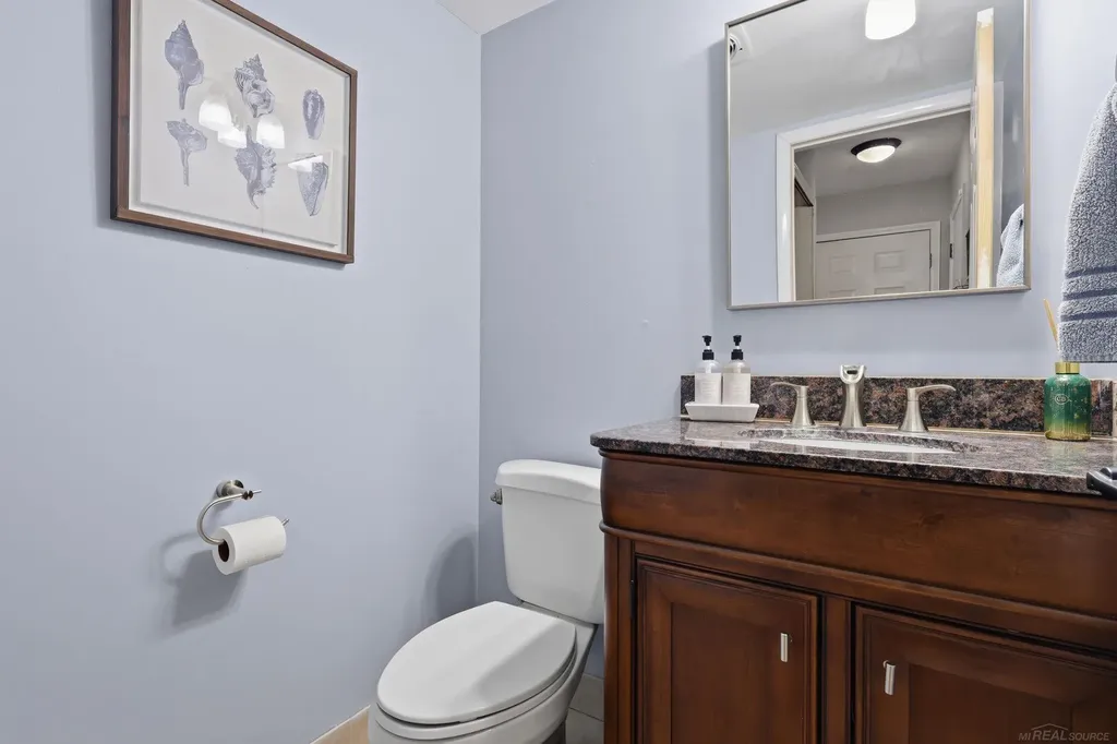 119 Manor Way Rochester Hills City MI 48309