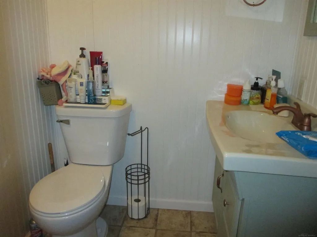 43310 Summit Street Harrison Charter Township MI 48045