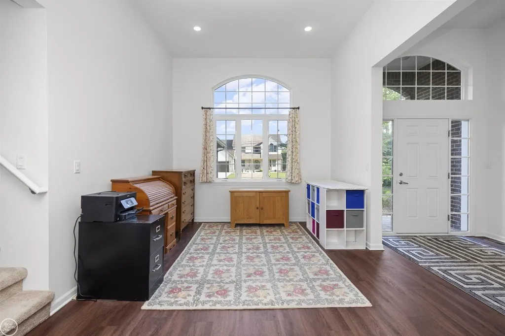 53 Evaline Drive Troy City MI 48085