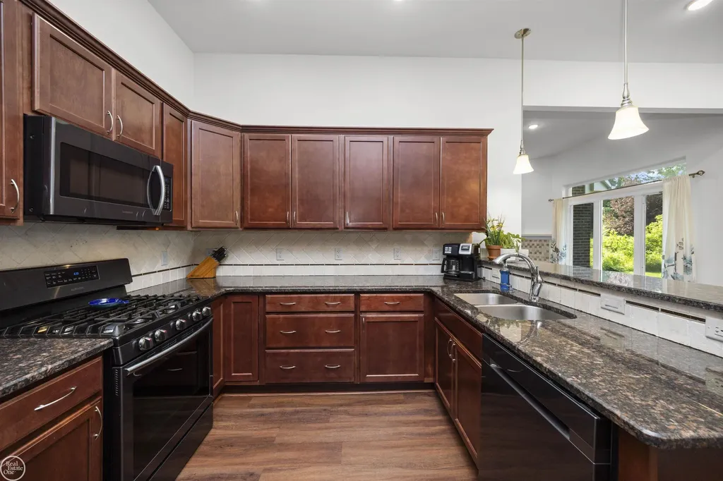 53 Evaline Drive Troy City MI 48085
