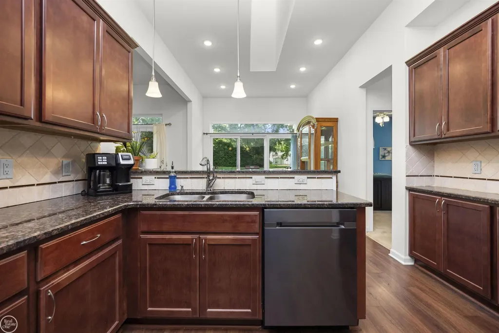 53 Evaline Drive Troy City MI 48085