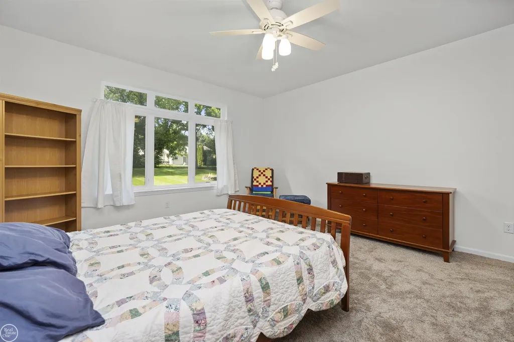 53 Evaline Drive Troy City MI 48085