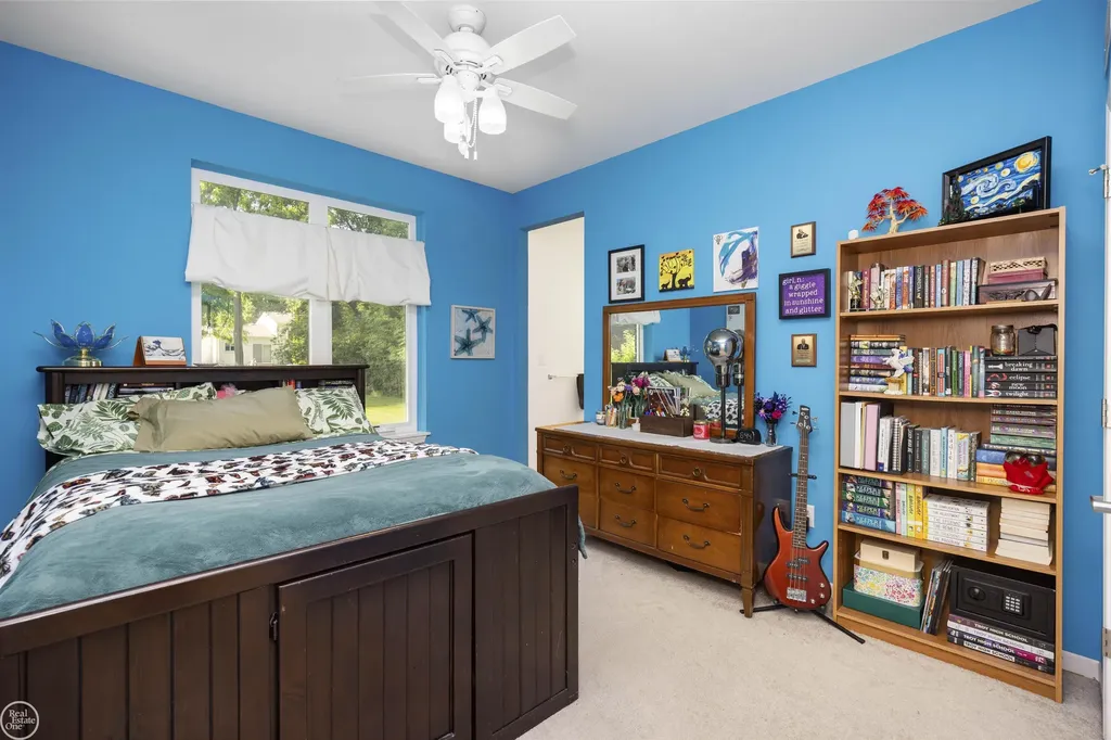 53 Evaline Drive Troy City MI 48085