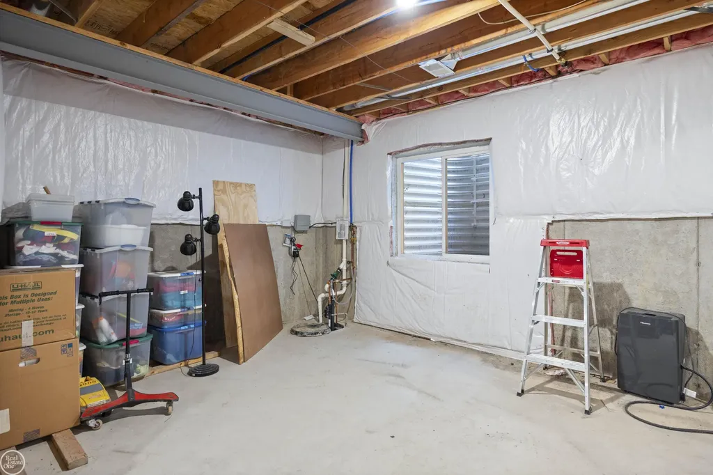 53 Evaline Drive Troy City MI 48085